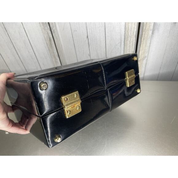 Vintage Black Patent Leather Structured Handbag Box Satchel With Lock 60s 50s - Picture 4 of 9